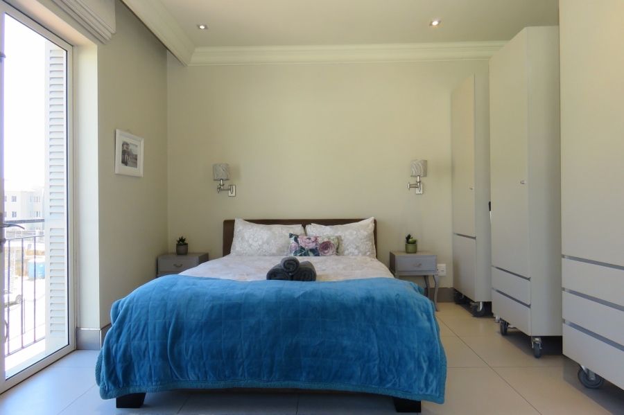 To Let 1 Bedroom Property for Rent in Green Point Western Cape